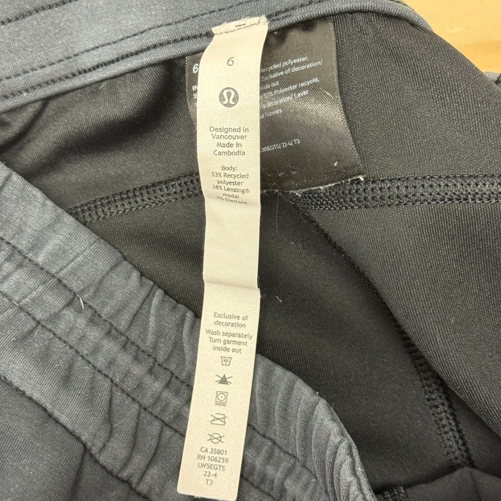 Lululemon Softstreme High-Rise‎ Pant Regular Sz 6 Black Charcoal Wide Leg - Picture 10 of 16